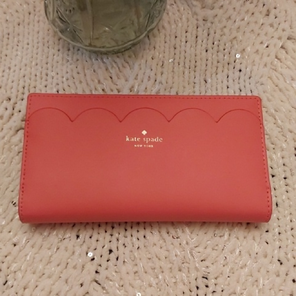 KATE SPADE New York Magnolia Street Braylon Scalloped Pink Leather Wallet